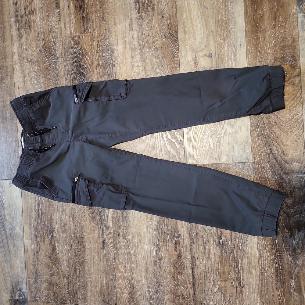 Old Navy - Boys cargo pants - Size 8